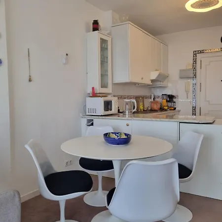 One Bedroom 7th Floor With Amazing Views Apartment *